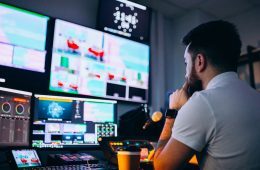 Los avances más recientes en el ámbito audiovisual están marcando un nuevo rumbo y una revolución en las posibilidades dentro de estos espacios a través la convergencia de soluciones de visualización de alto rendimiento, procesamiento avanzado de video, redes AVoIP, sistemas KVM y automatización inteligente.