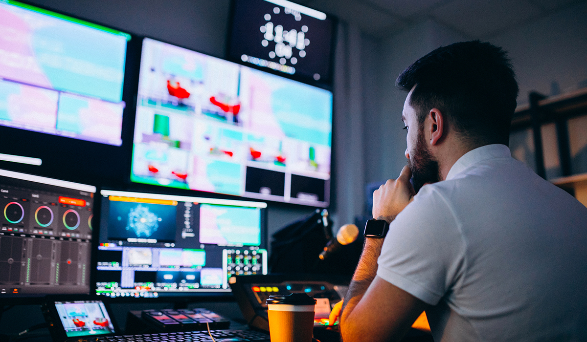 Los avances más recientes en el ámbito audiovisual están marcando un nuevo rumbo y una revolución en las posibilidades dentro de estos espacios a través la convergencia de soluciones de visualización de alto rendimiento, procesamiento avanzado de video, redes AVoIP, sistemas KVM y automatización inteligente.